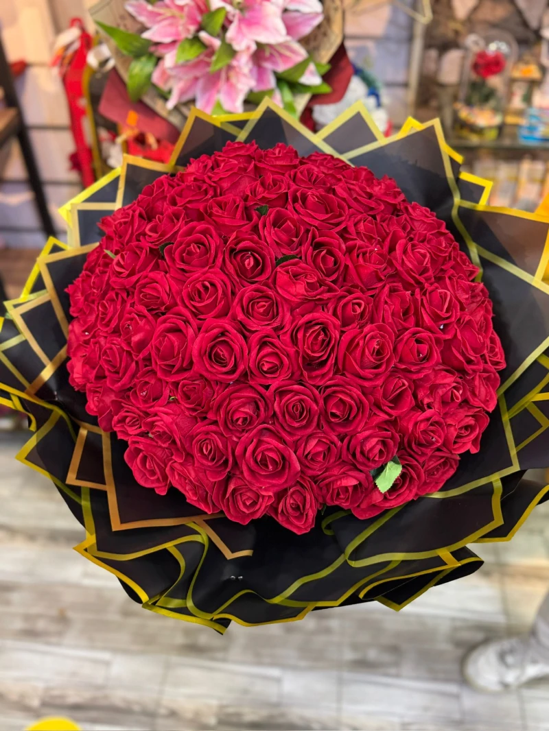 99 YAPAY GÜLLÜ İSTEME ÇİÇEĞİ