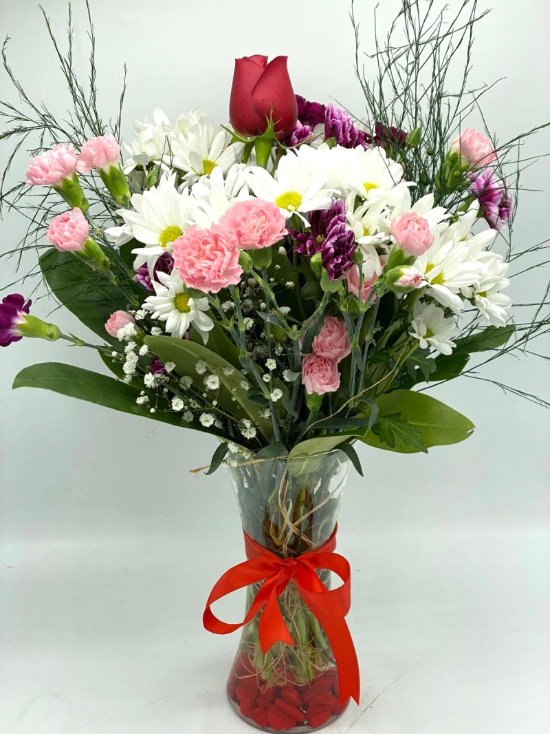 VAZODA MEVSİM ÇİÇEKLERİ GÜLLÜ